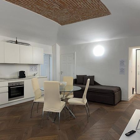 Apartamento 5 Min Porta Nuova, In The Centre Of Turín Exterior foto